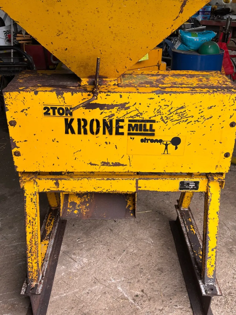 Krone 2 Ton Corn Roller - Image 3