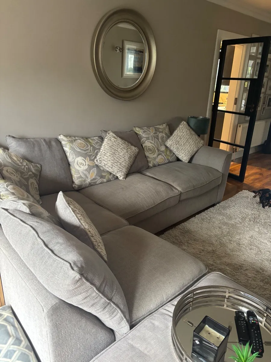 Corner sofa - Image 2