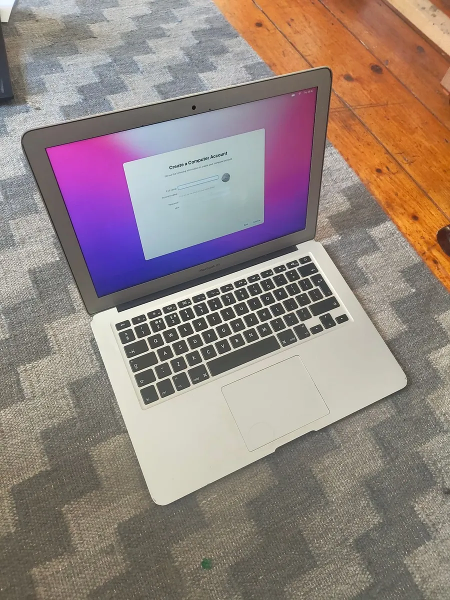 Macbook Air 2015 - Image 3