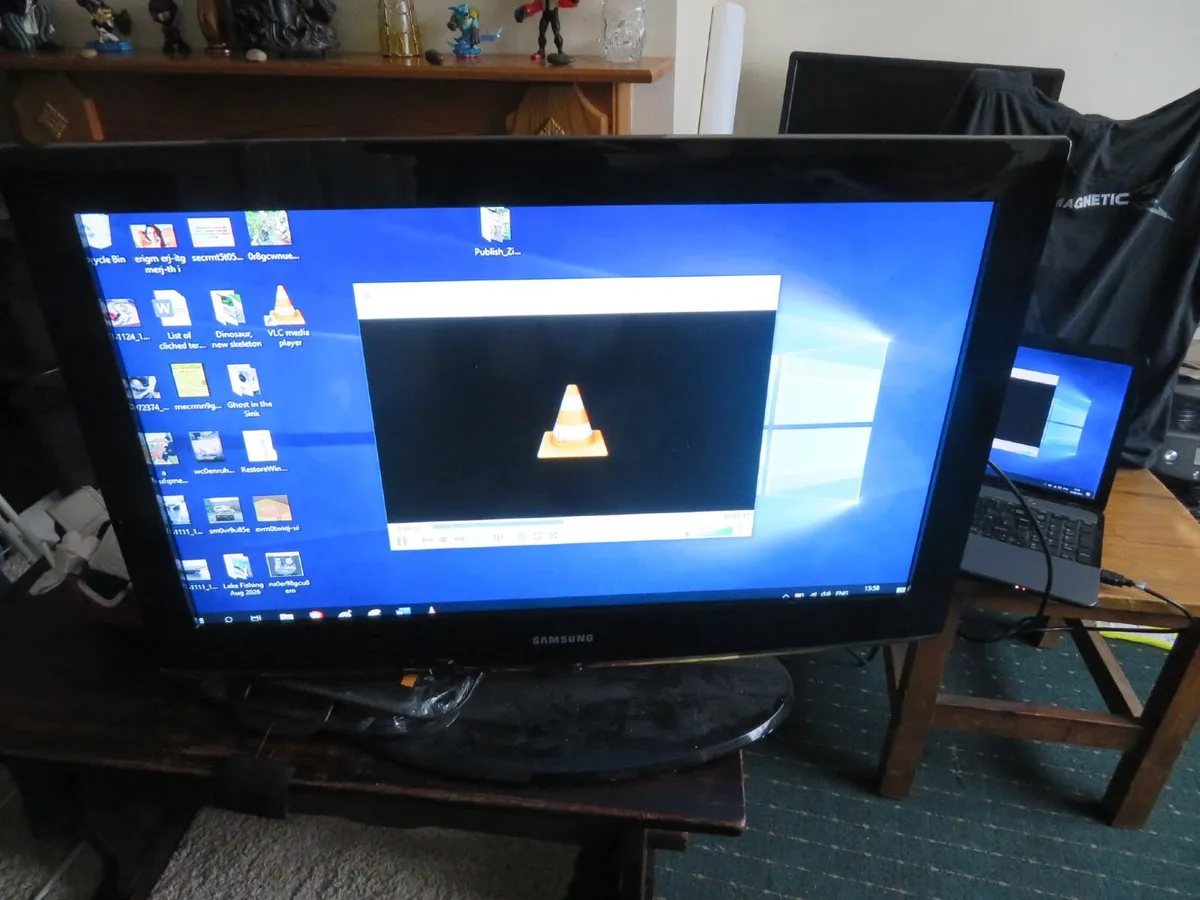 32 Inch Samsung TV (3 HDMI, no remote) - Image 2