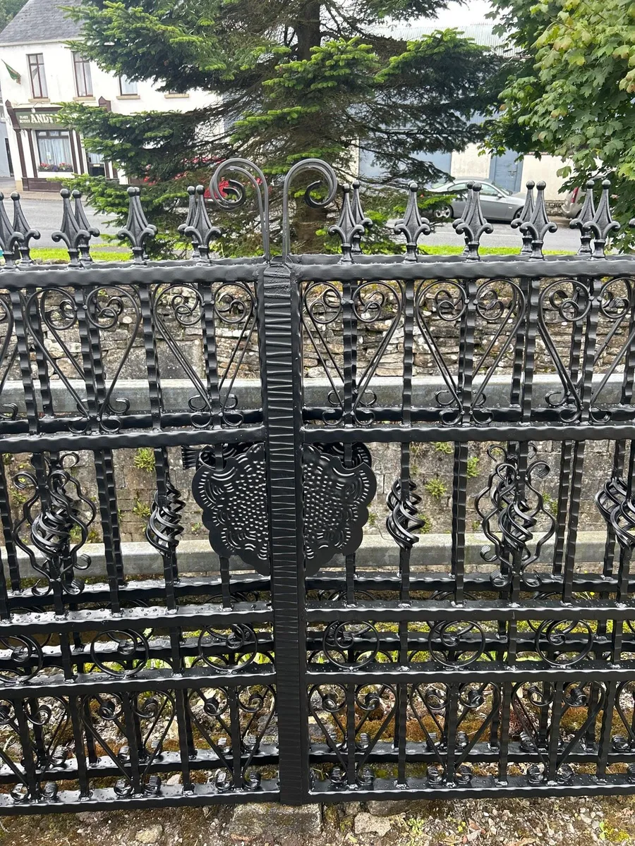 Driveway Gates - Image 2