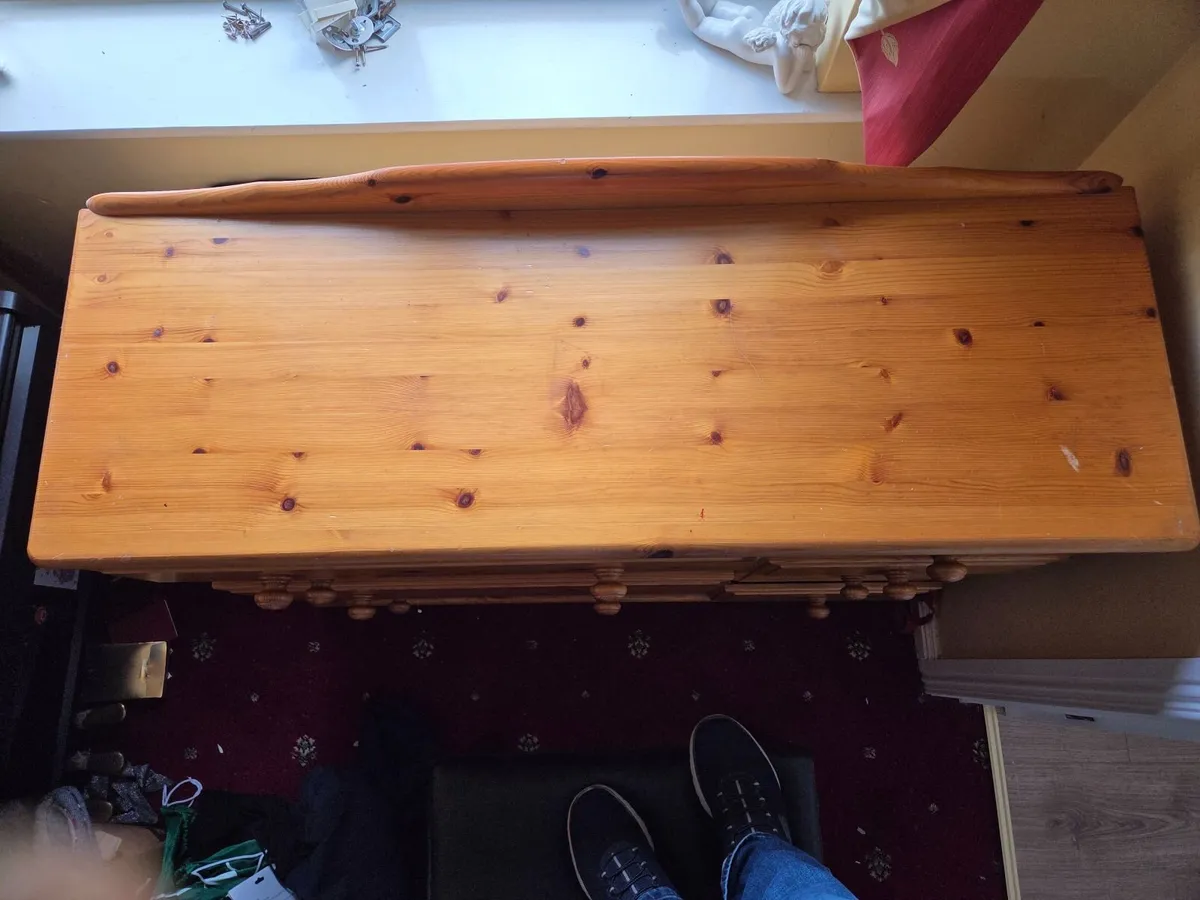 Solid pine chest of drawers - Image 2