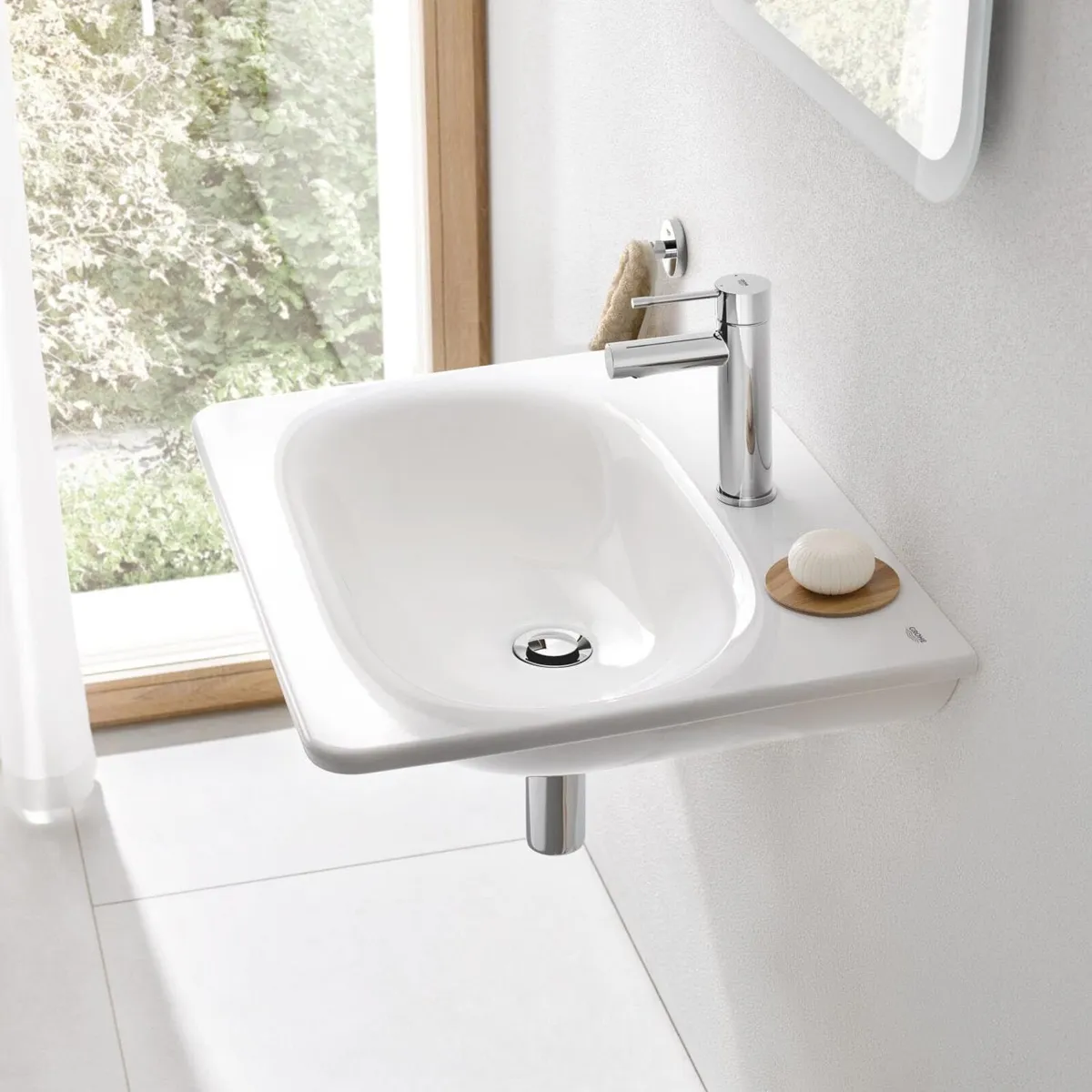 Essence Smooth Body Basin Mixer Tap Chrome - Image 2
