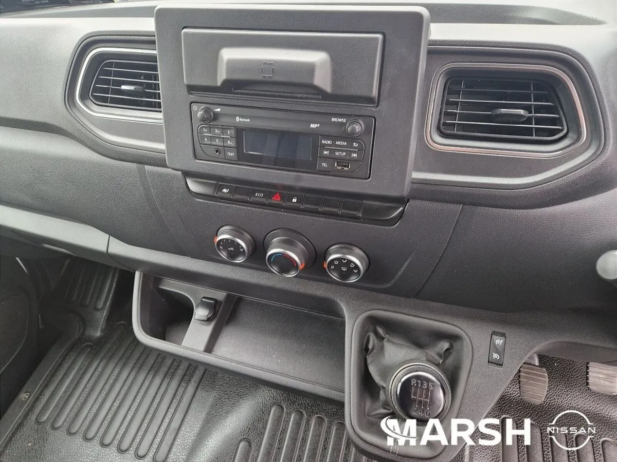 Nissan Interstar L2 H2 135 FWD AC CP MY22 3DR - Image 2