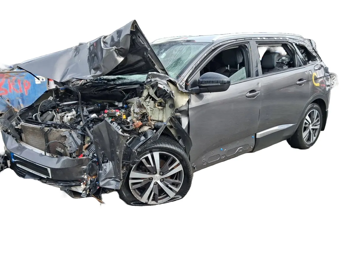 2022 PEUGEOT 5008 For Breaking/Dismantling - Image 3