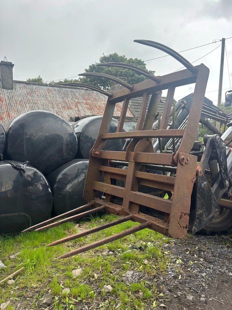 Bale Grab - Image 2