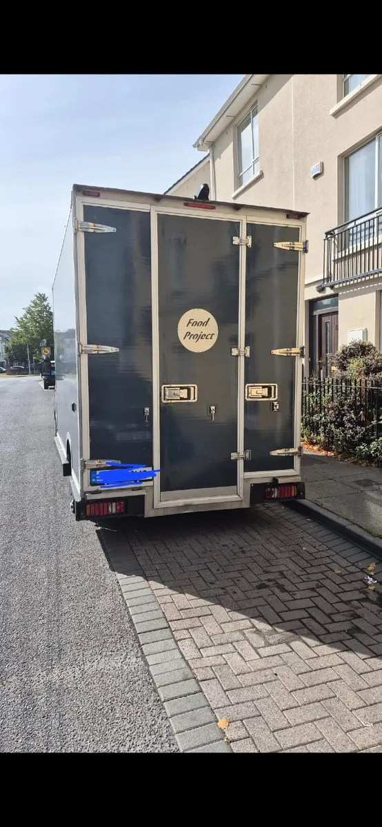 Burger van - Image 2