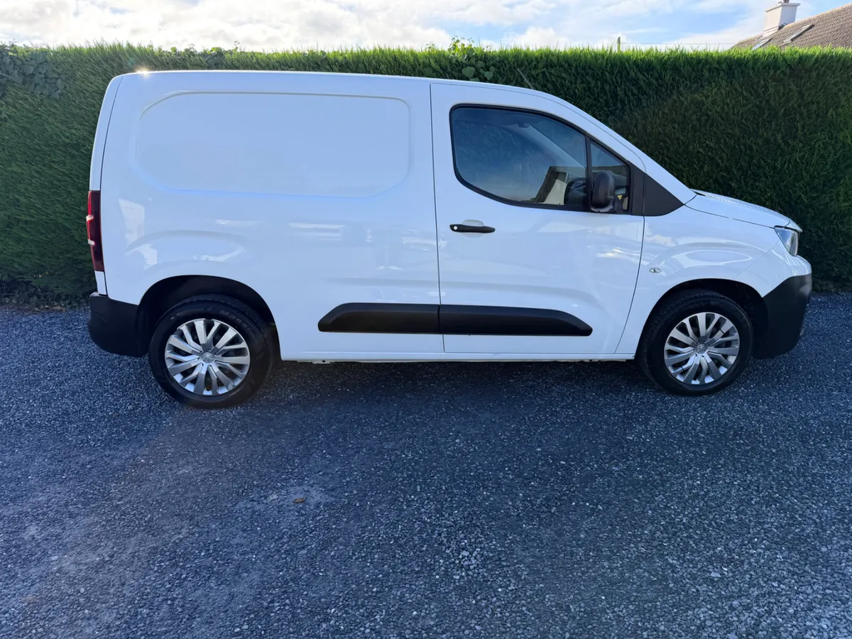 2019 PEUGEOT PARTNER 1.6 HDI 3 SEAT PANEL VAN - Image 3