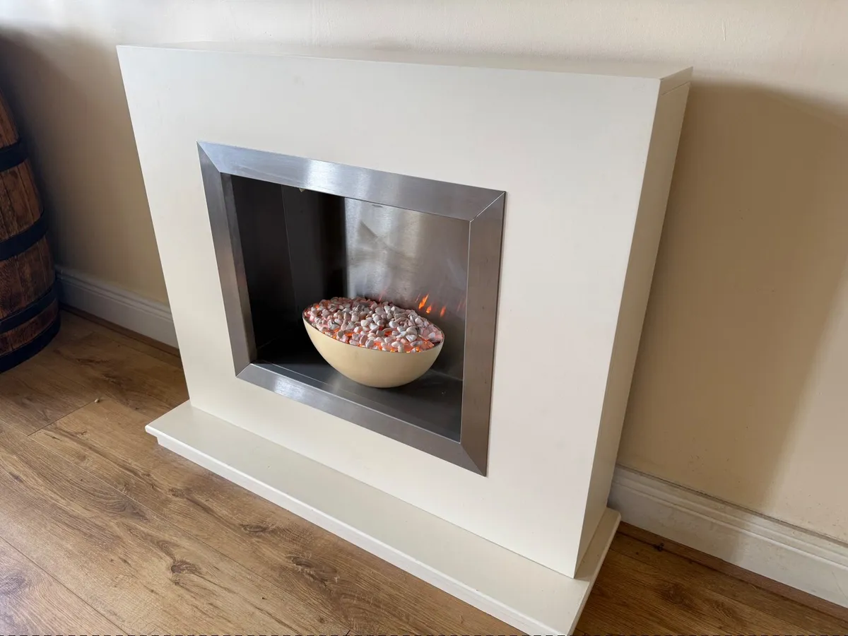 Electric Fireplace - Image 3