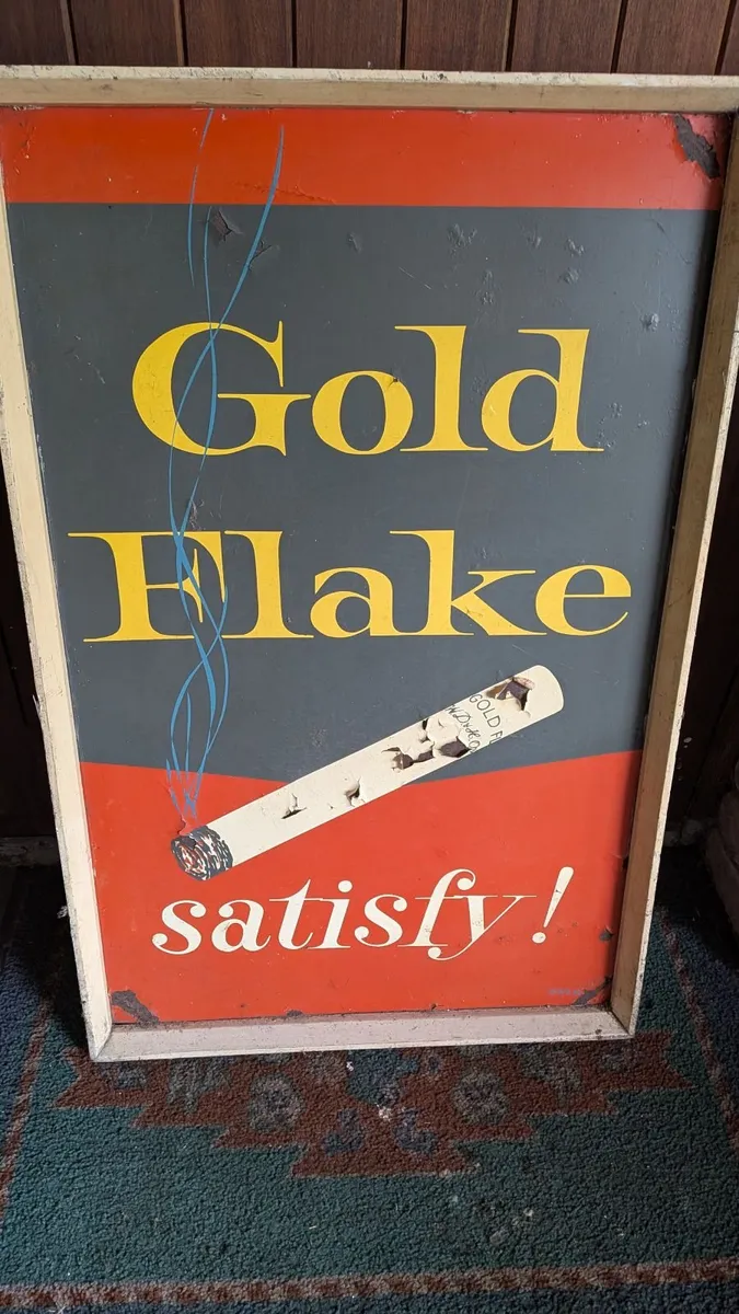 Cigarette advertising - Image 1