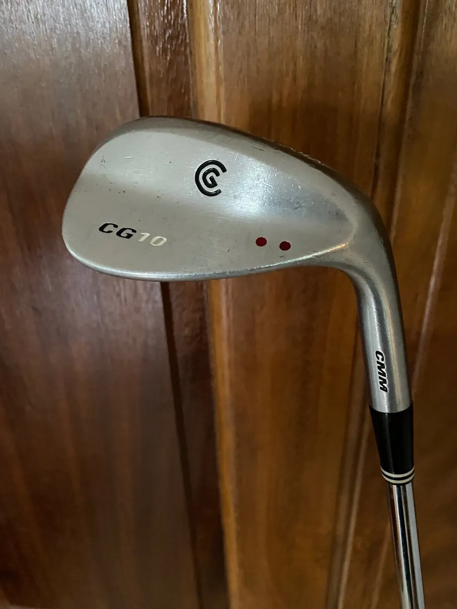 Cleveland CG 10 52 degree Wedge immaculate - Image 1