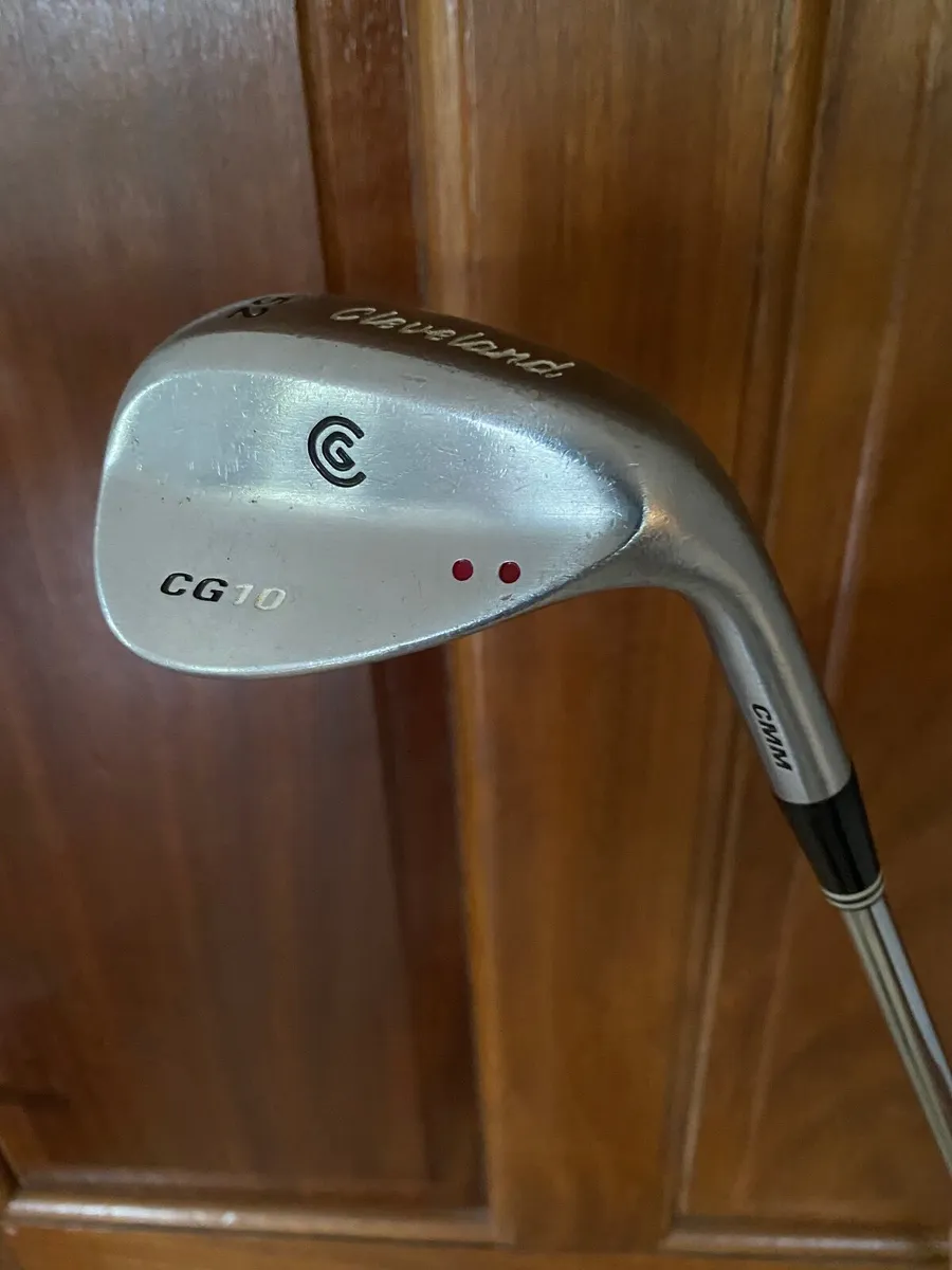 Cleveland CG 10 52 degree Wedge immaculate - Image 2
