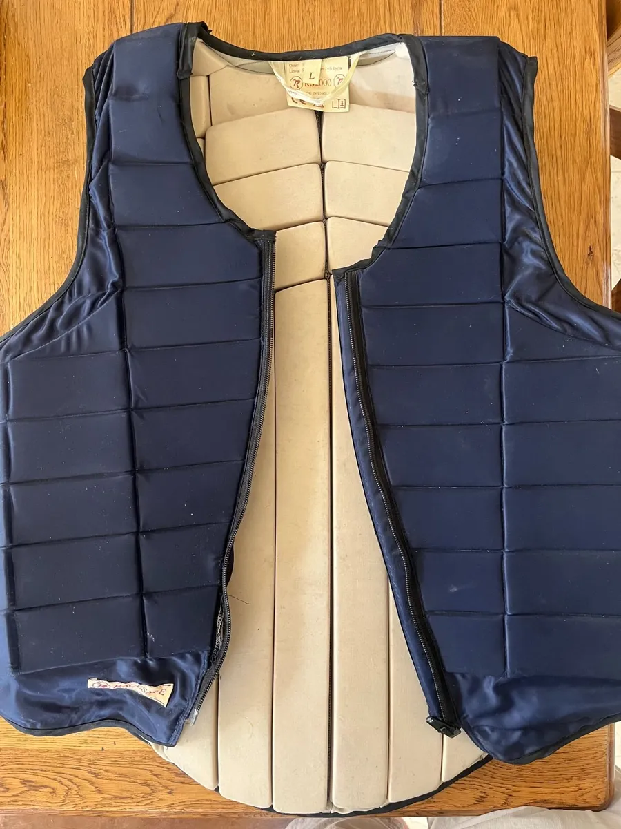 Horse Riding Body Protectors & Helmets - Image 2