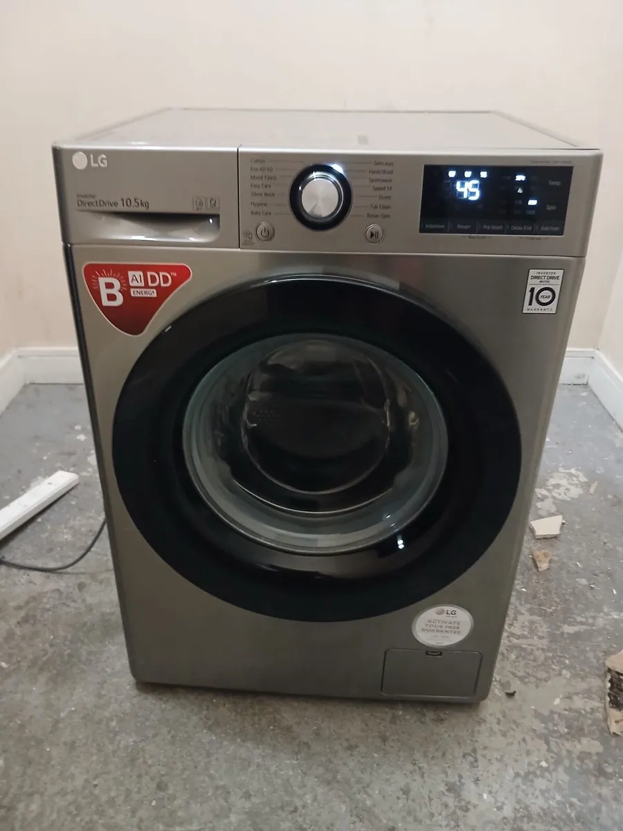 Washing machine - Image 1
