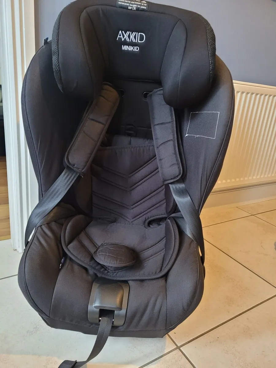 Axkid minikid car seat - Image 1
