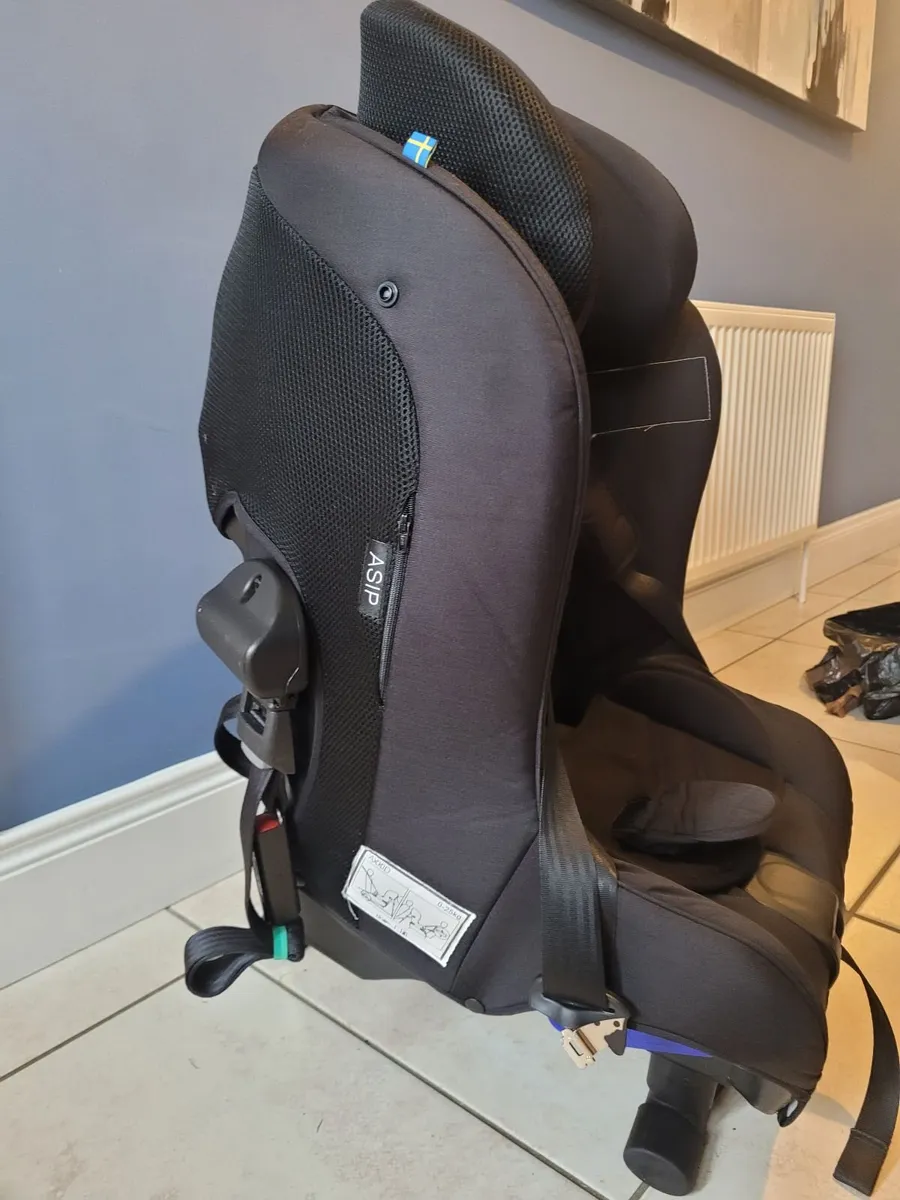 Axkid minikid car seat - Image 4