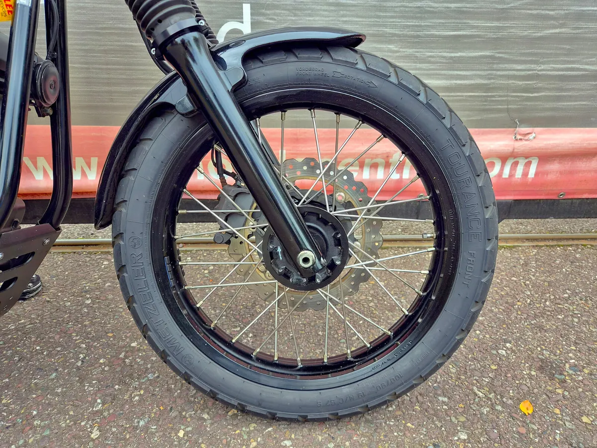 2019 Yamaha SCR 950 - Image 3