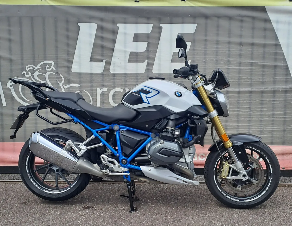 2016 BMW R1200R - Image 1