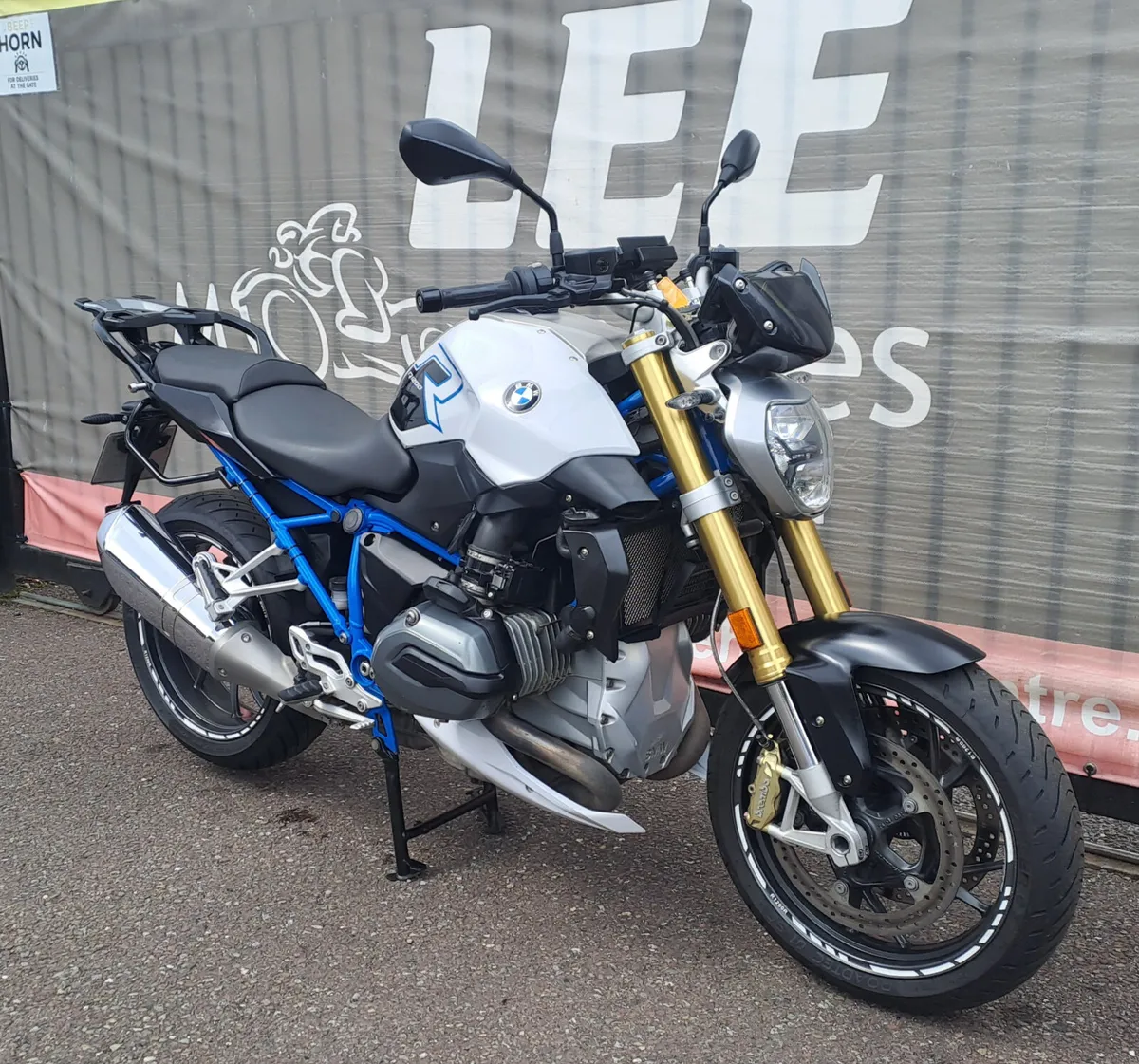 2016 BMW R1200R - Image 2