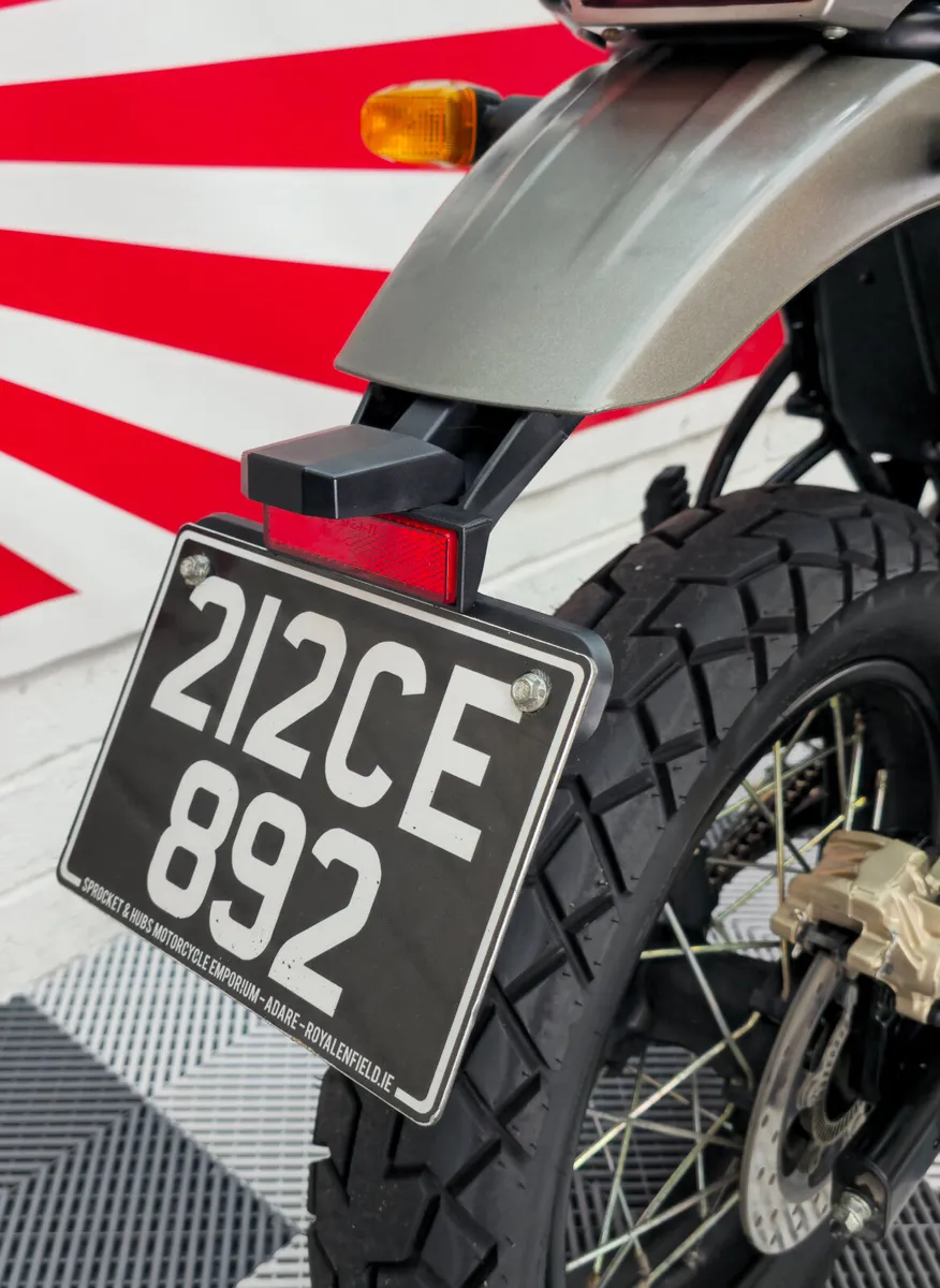 212 Royal enfield Himalayan 411 - Image 2