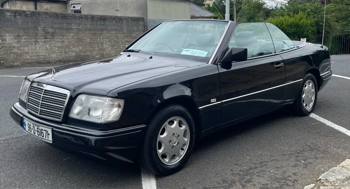 Mercedes E class convertible - Image 2