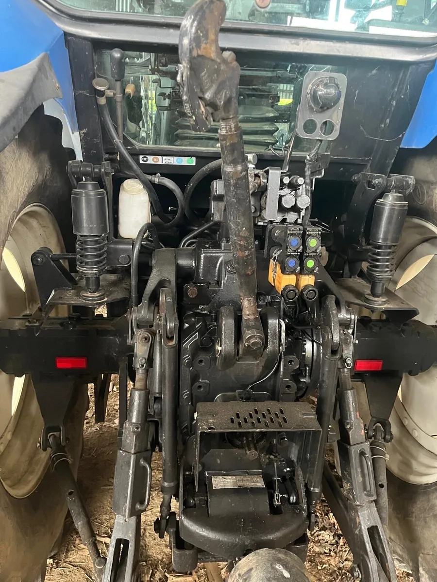 New Holland TM120 with Rossmore FL105 Loader - Image 2
