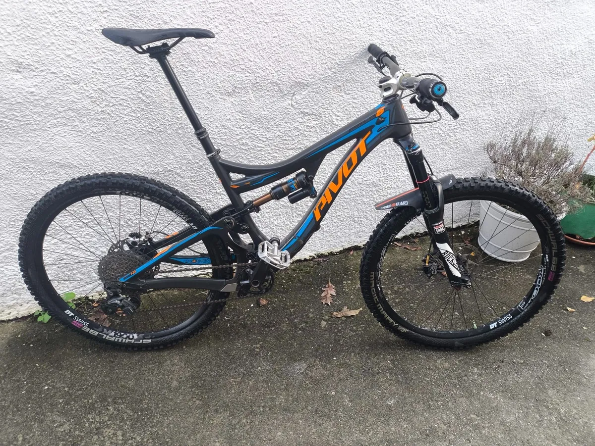 Pivot Mach 6 Carbon - Image 3