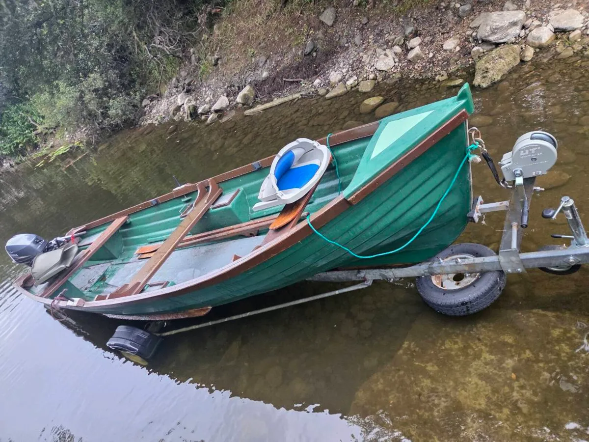 18.6ft ganly lake boat - Image 3