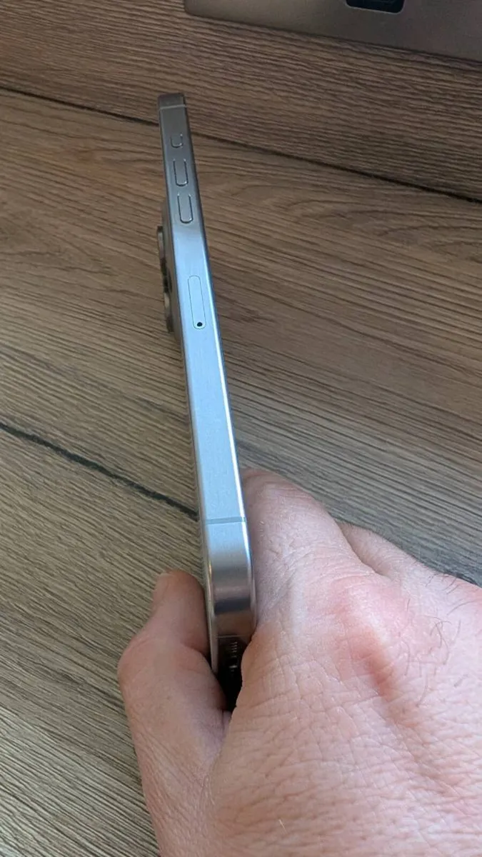 iPhone 15 pro max 256gb - Image 3