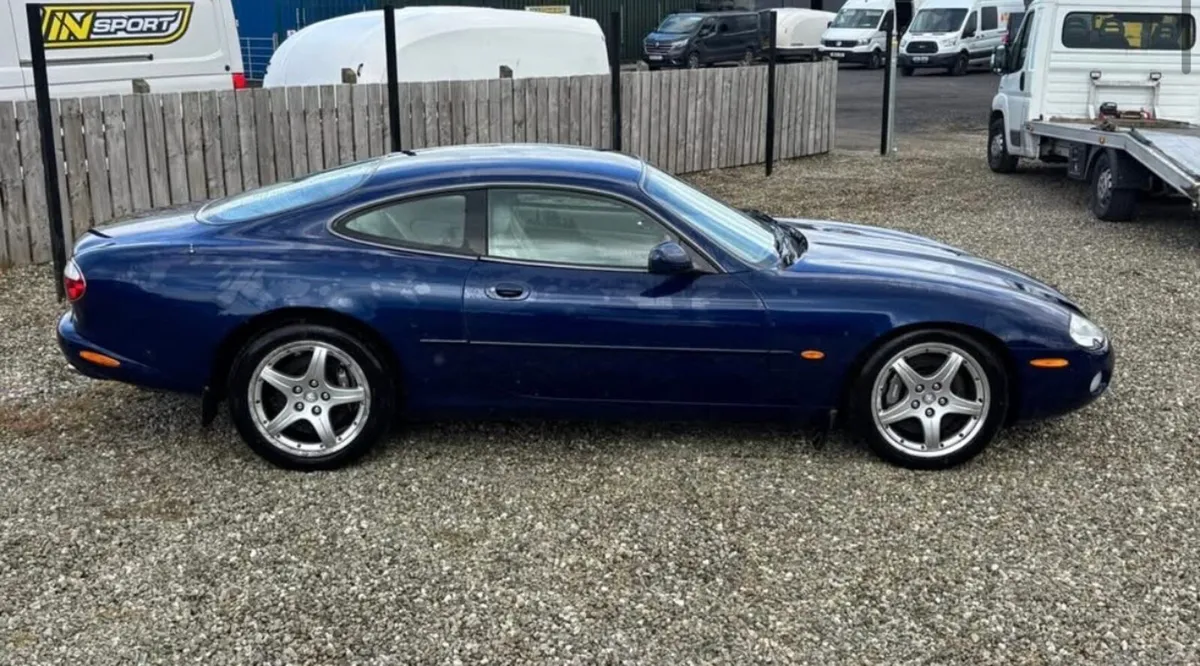 2002 Jaguar XK8 Auto Coupe - Image 2
