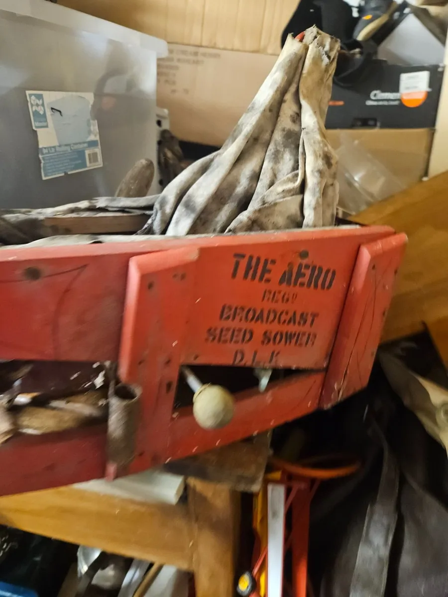 Vintage Farm The Aero Seed Sower - Image 2