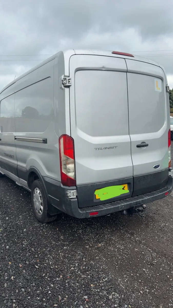 2018 Ford transit 2.0 rwd for breaking only - Image 3