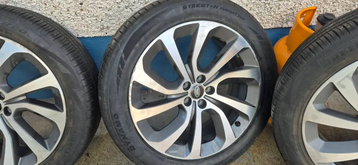 20 inch rangerover discovery sport alloys - Image 4
