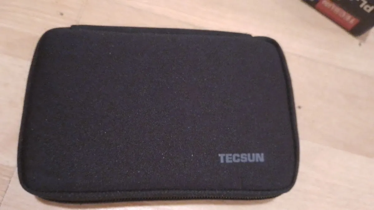 TECSUN WORLDBAND RADIO NEW! - Image 4