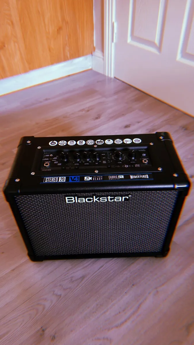 Electric Guitar and Amp - Image 3