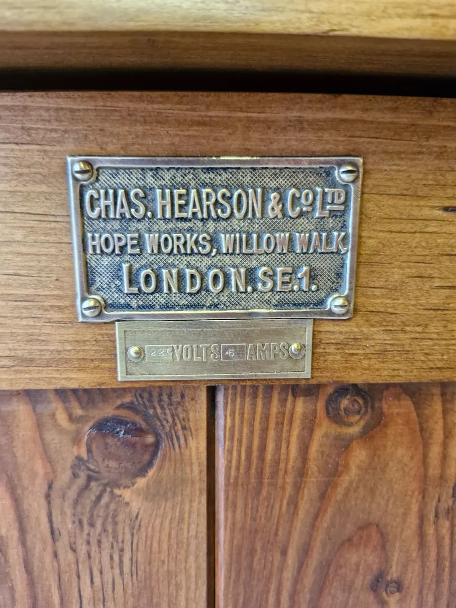 Cabinet - Image 2