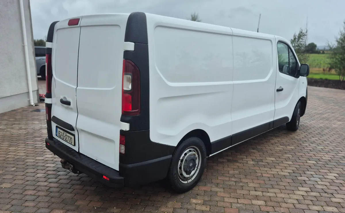 2015 Opel Vivaro LWB - Image 4