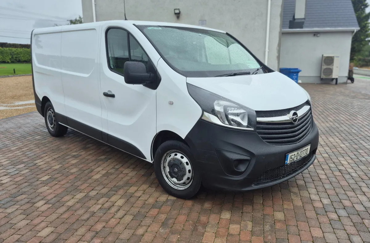 2015 Opel Vivaro LWB - Image 1