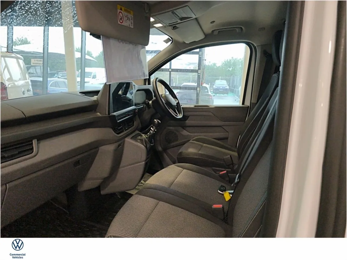 Volkswagen Transporter Trendline LWB 150HP Manual - Image 4