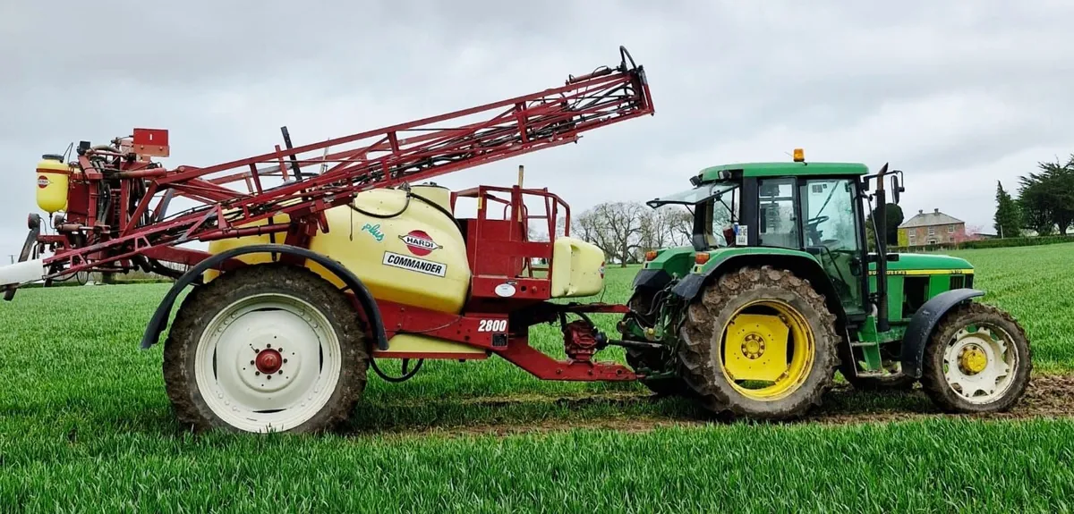 John Deere 6410 & Hardi Commander 2800 - Image 1