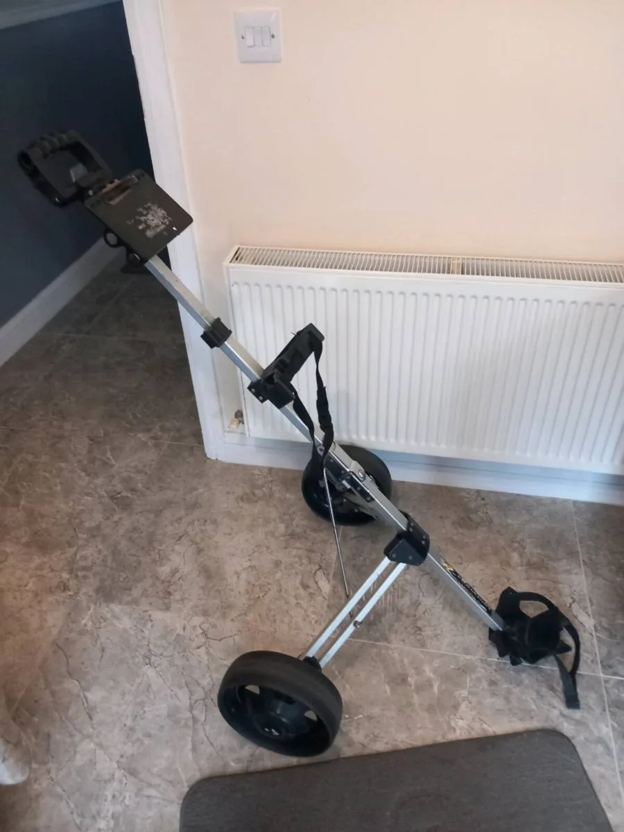 Powakaddy golf trolley - Image 3