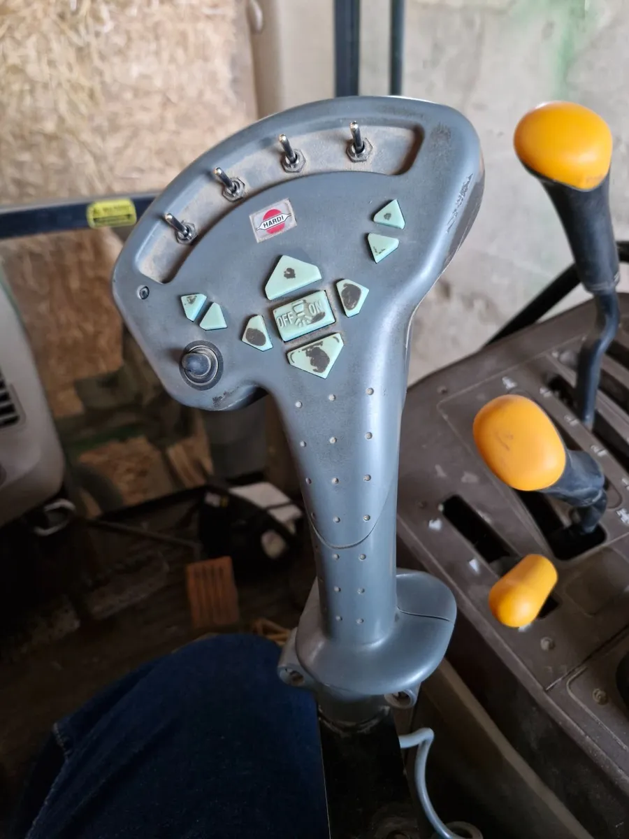 John Deere 6410 & Hardi Commander 2800 - Image 4