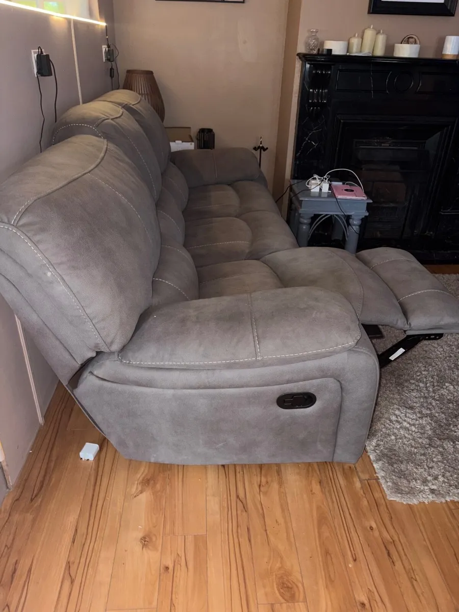 Couch - Image 3