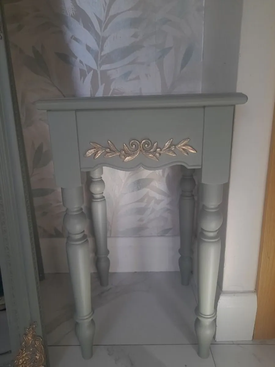Side table  and mirror - Image 2