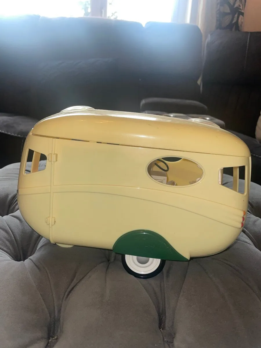 Sylvianian families caravan and car - Image 4