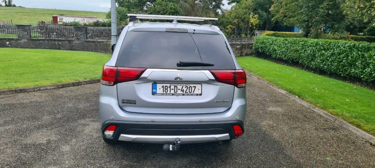 Mitsubishi Oullander 2.3ltr Diseal - Image 4