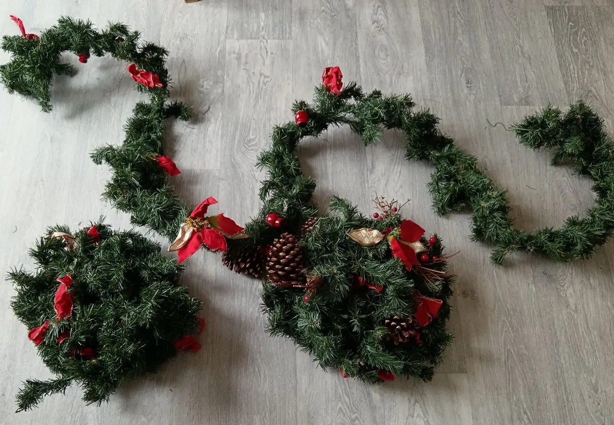 Christmas Tree and  Garland + Accessories - Image 2