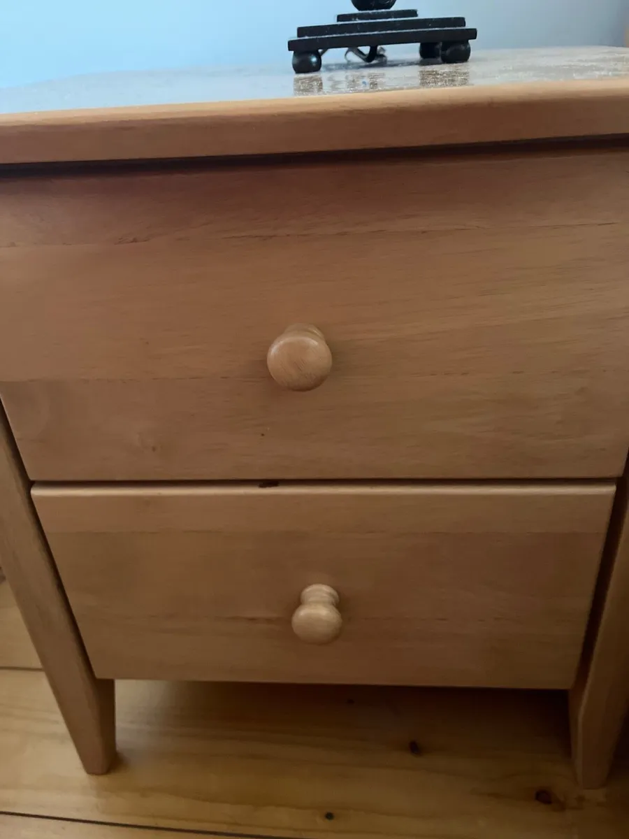 Full bedroom set - Image 4