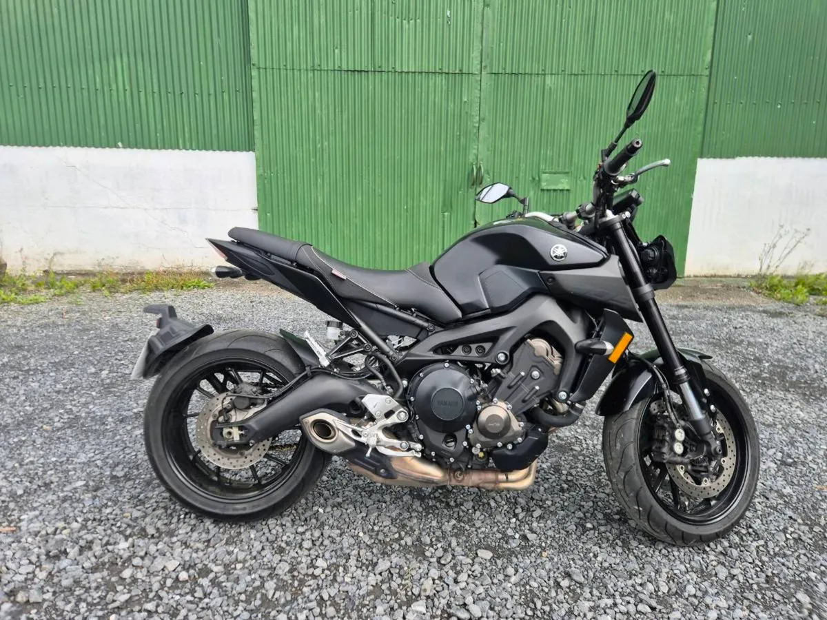 Yamaha mt09 - Image 1