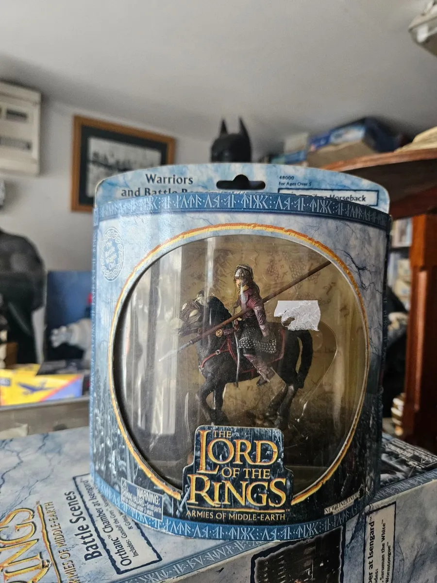 Lord of the Rings Figure on Horse Back - Image 1